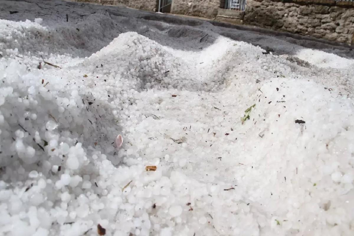Beyşehir’de Sağanak ve Dolu Etkili Oldu