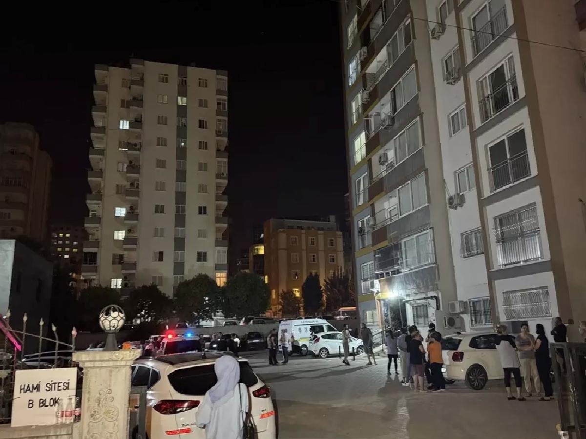Bıçaklı Kavga: Genç Kız Öldürüldü, Fail İntihar Etti