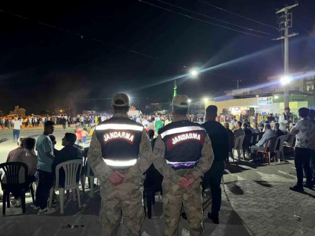 Birecik’te Düğünlere Jandarma Desteği