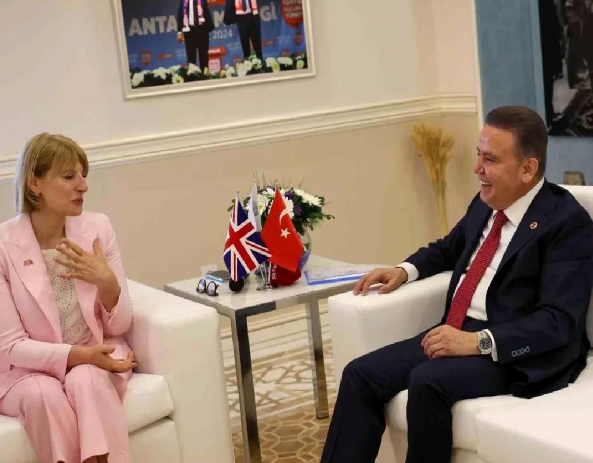 Birleşik Krallık Büyükelçisi Antalya’yı Ziyaret Etti
