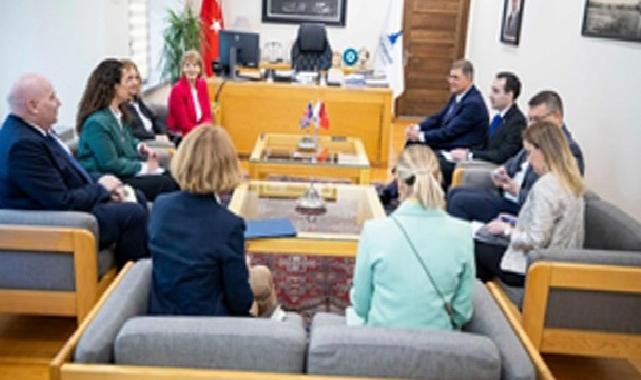 Birleşik Krallık Büyükelçisi’nden Başkan Tugay’a ziyaret