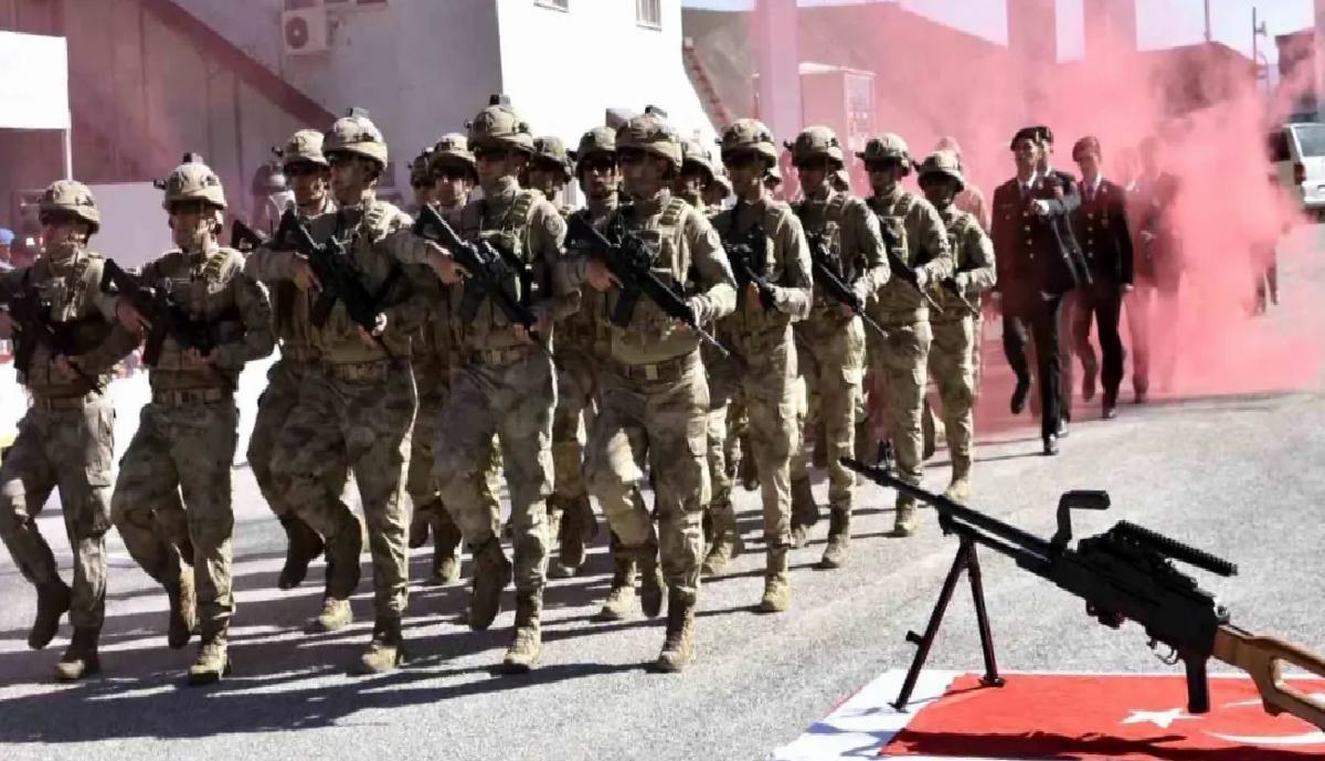 Bitlis’te Engel Tanımayan Askerlik Heyecanı