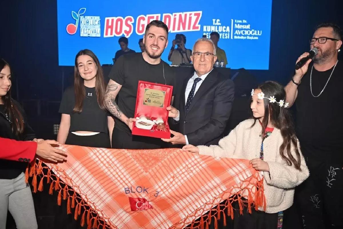 Blok3 Kumluca Festivali’nde Coşturdu