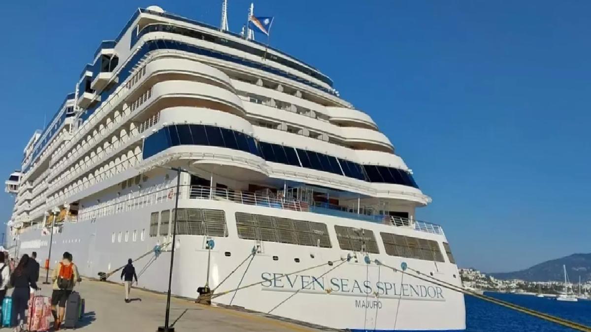 Bodrum’a 720 Yolcu Taşıyan Kruvaziyer Geldi