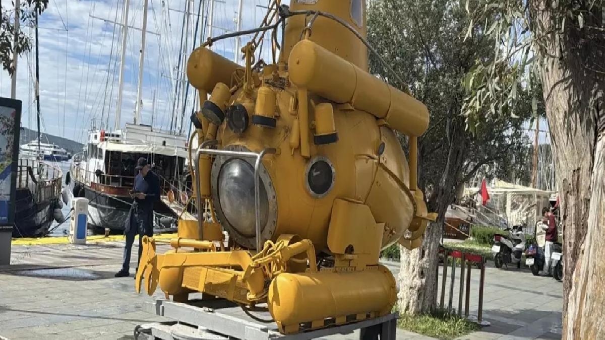 Bodrum’da ‘Curiosus-2’ Denizaltısı Sergileniyor
