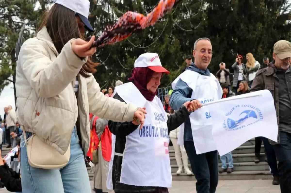 Bolu’da 1 Mayıs Coşkusu