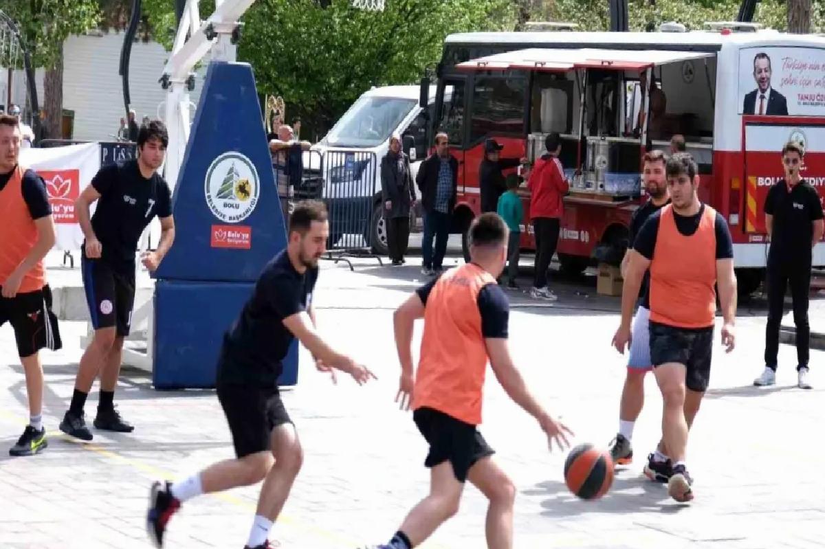 Bolu’da Gençlik Şöleni Coşkuyla Kutlandı