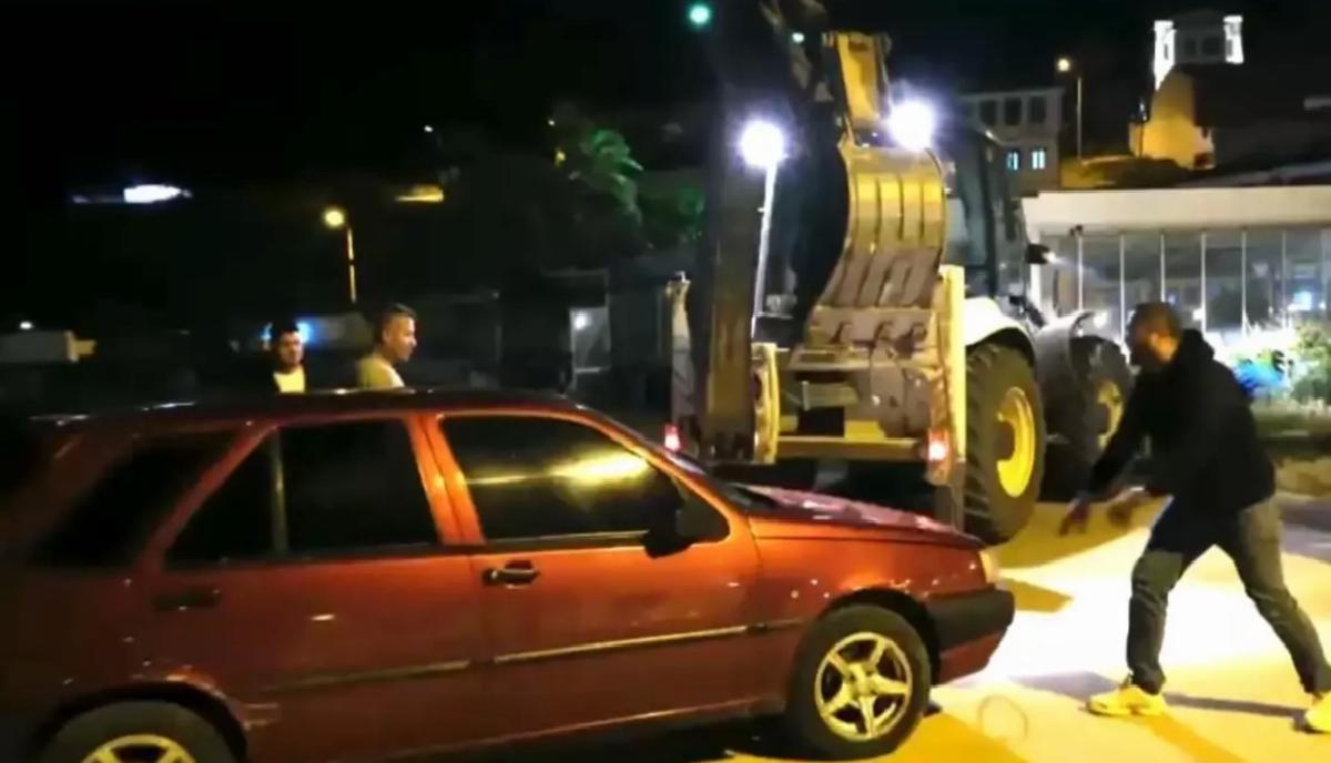 Bozcaada’da Alkollü Sürücü Limanda Kaza Yaptı