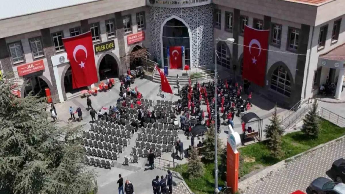Bünyan’da Engelli Vatandaşlara 50 Akülü Araç Teslim Edildi
