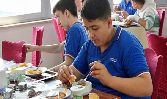 Burhaniye Belediyesi’nden Dayanışma Örneği