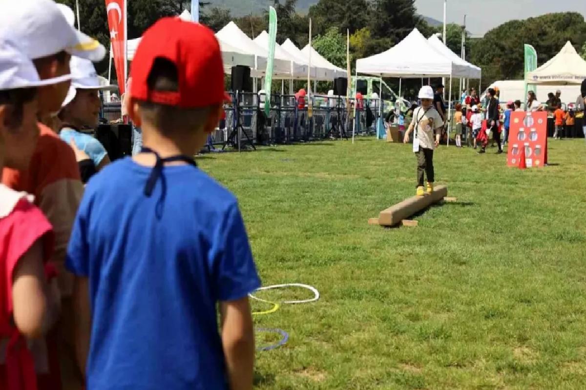 Bursa Uluslararası Spor Festivali’nde Minikler Doyasıya Eğlendi