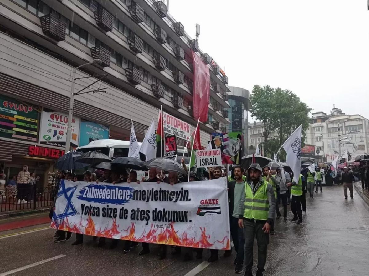 Bursa’da Filistin’e Destek Yürüyüşü