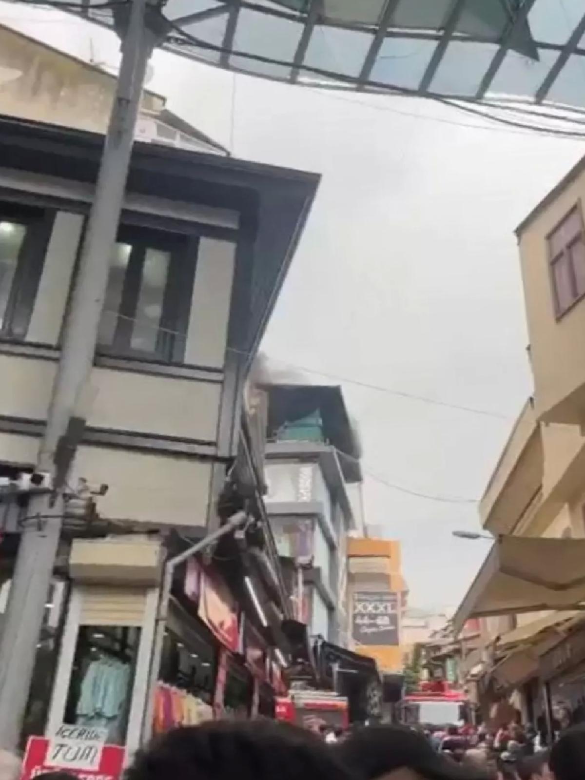Bursa’da İş Merkezinde Yangın