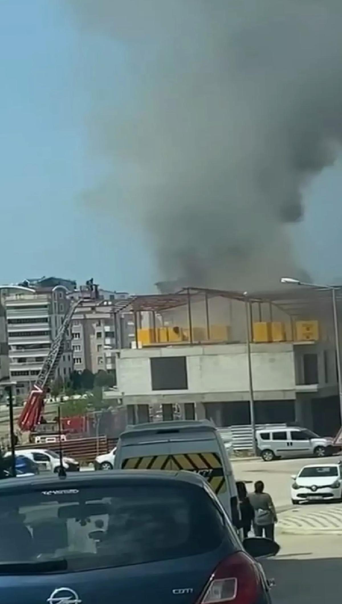 Bursa’da Yangın: Üst Kat Daire Kullanılamaz Hale Geldi