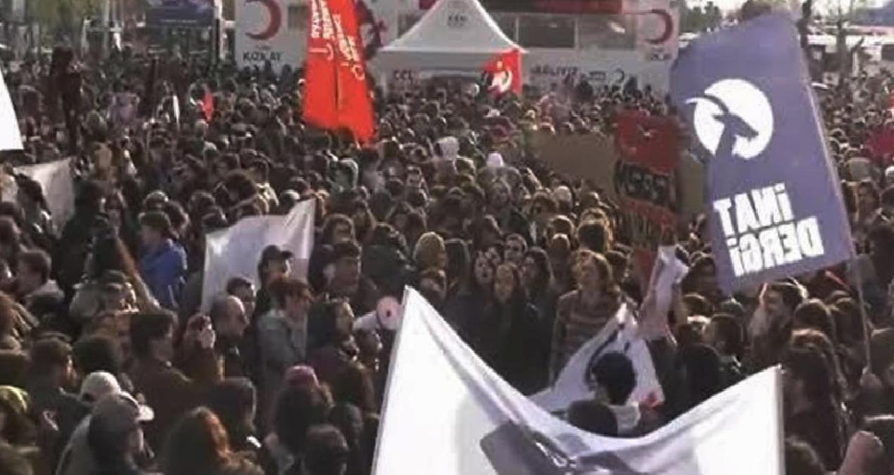Bursa’daki gençler yargılanmaya devam ediyor: Avukatlara kimlik sorgusu tepkisi!