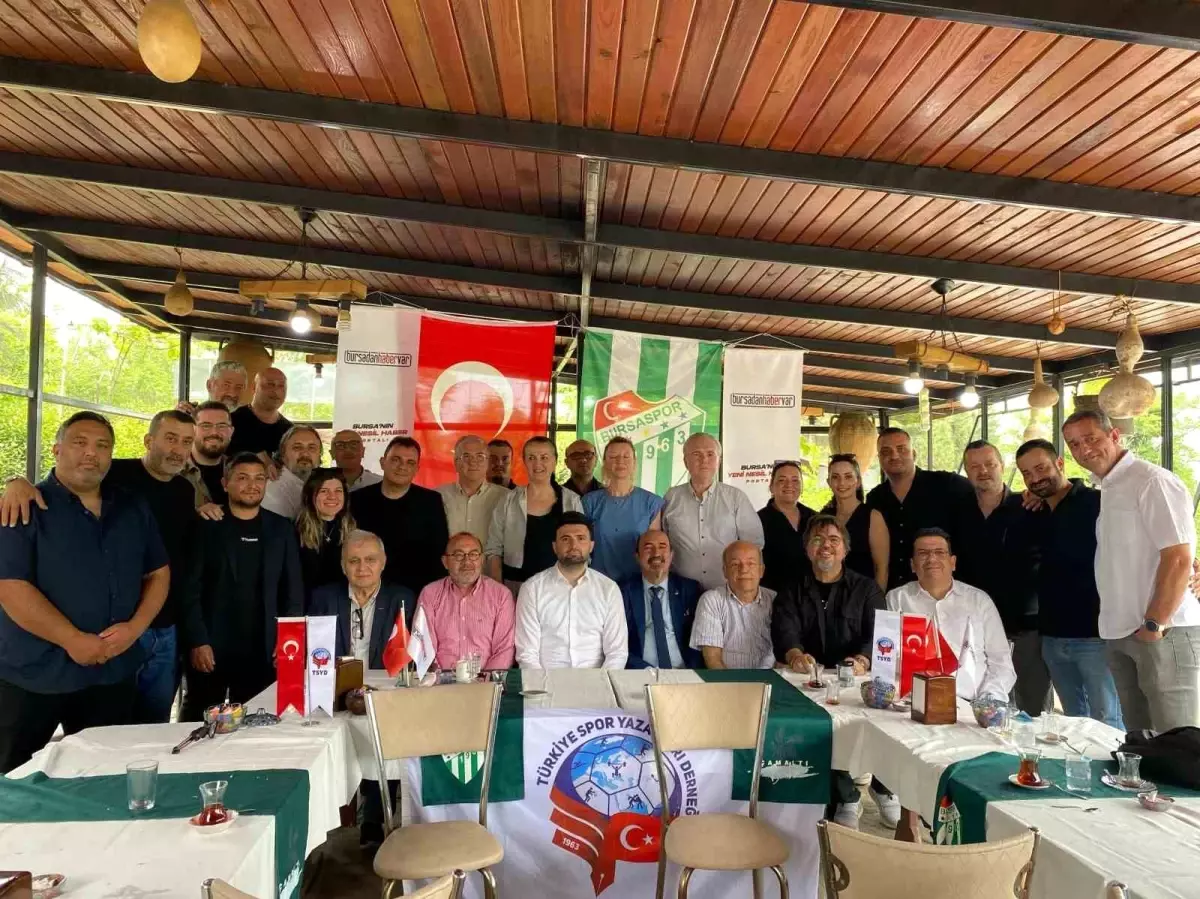 Bursaspor Başkanı Enes Çelik Transfer ve Yeni Sezon Hedeflerini Açıkladı