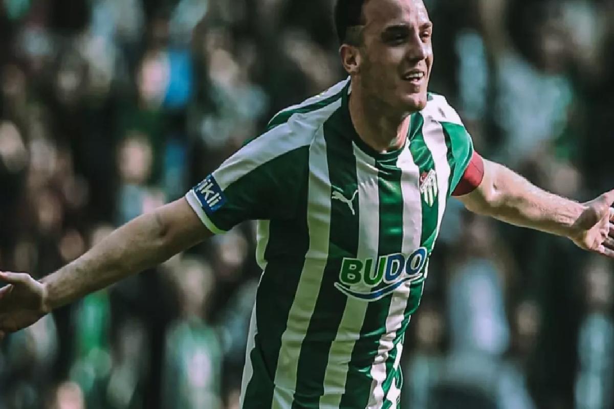 Bursaspor’dan bomba transfer! Süper Lig’den aldılar