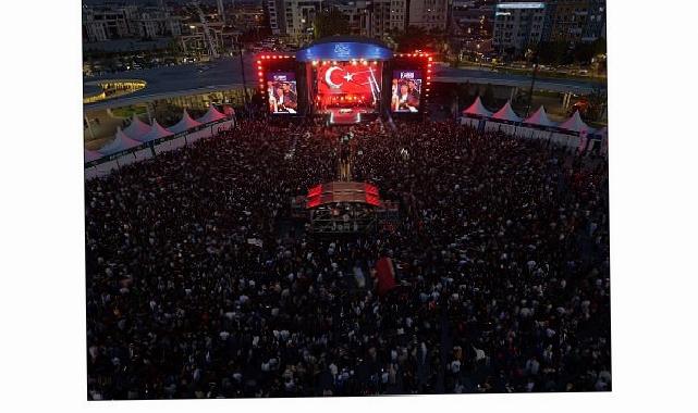 Büyükakın forma verdi, Fatma Turgut kutladı