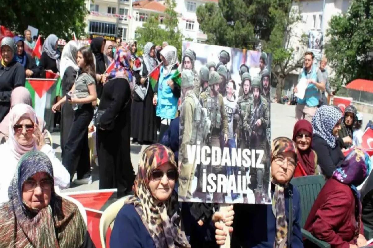 Çanakkale’de ‘Gazze’ye Ses Ver’ Konferansı Düzenlendi