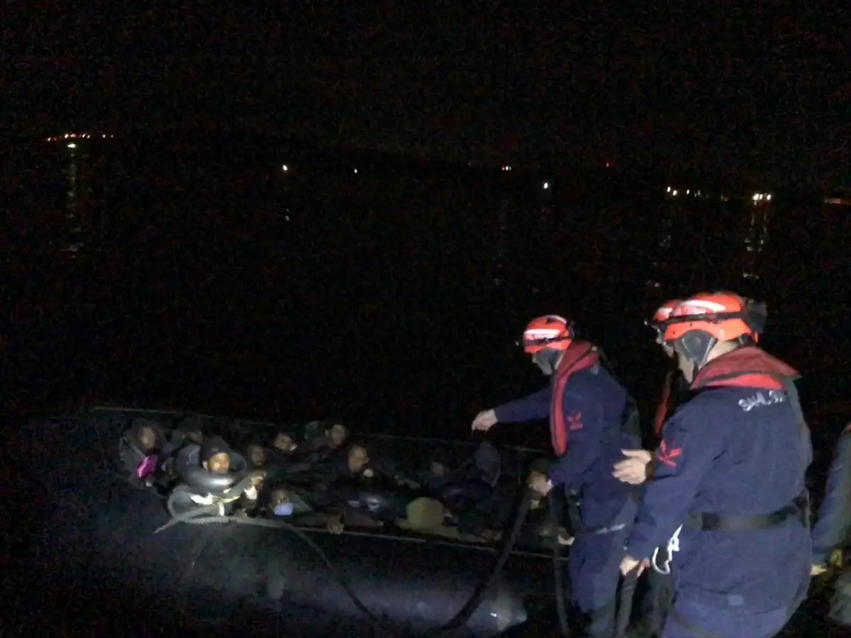 Çeşme Açıklarında 48 Düzensiz Göçmen Yakalandı