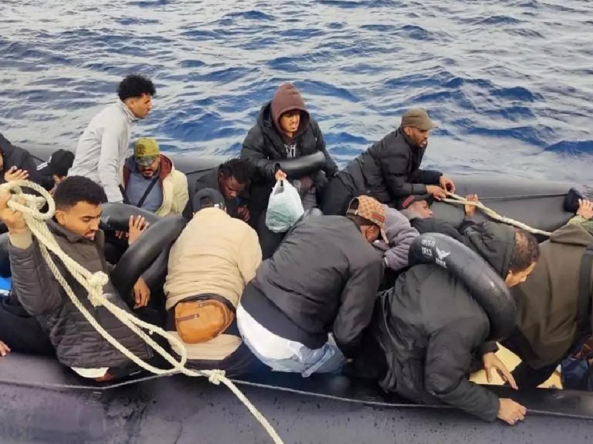 Çeşme’de Göçmenler Kurtarıldı