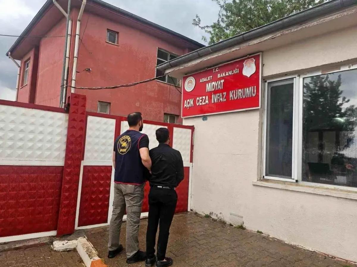 Cezaevi Firarisi Düğün Salonunda Yakalandı