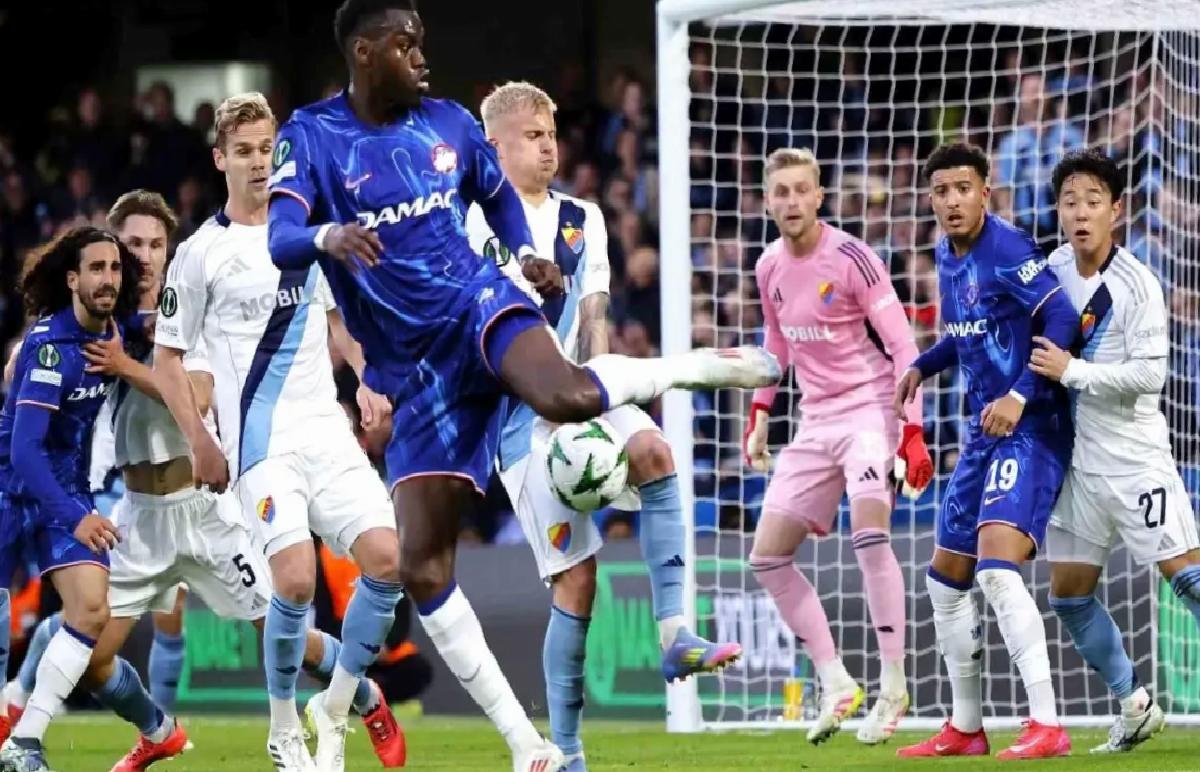 Chelsea ve Real Betis Finale Yükseldi