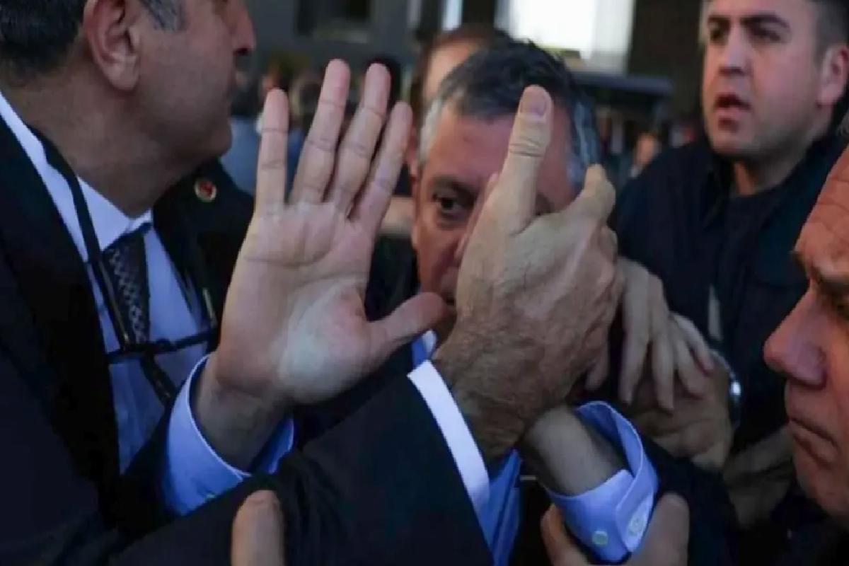 CHP Başkanı Özgür Özel’e Saldırı: Olayın Ardındaki İddialar