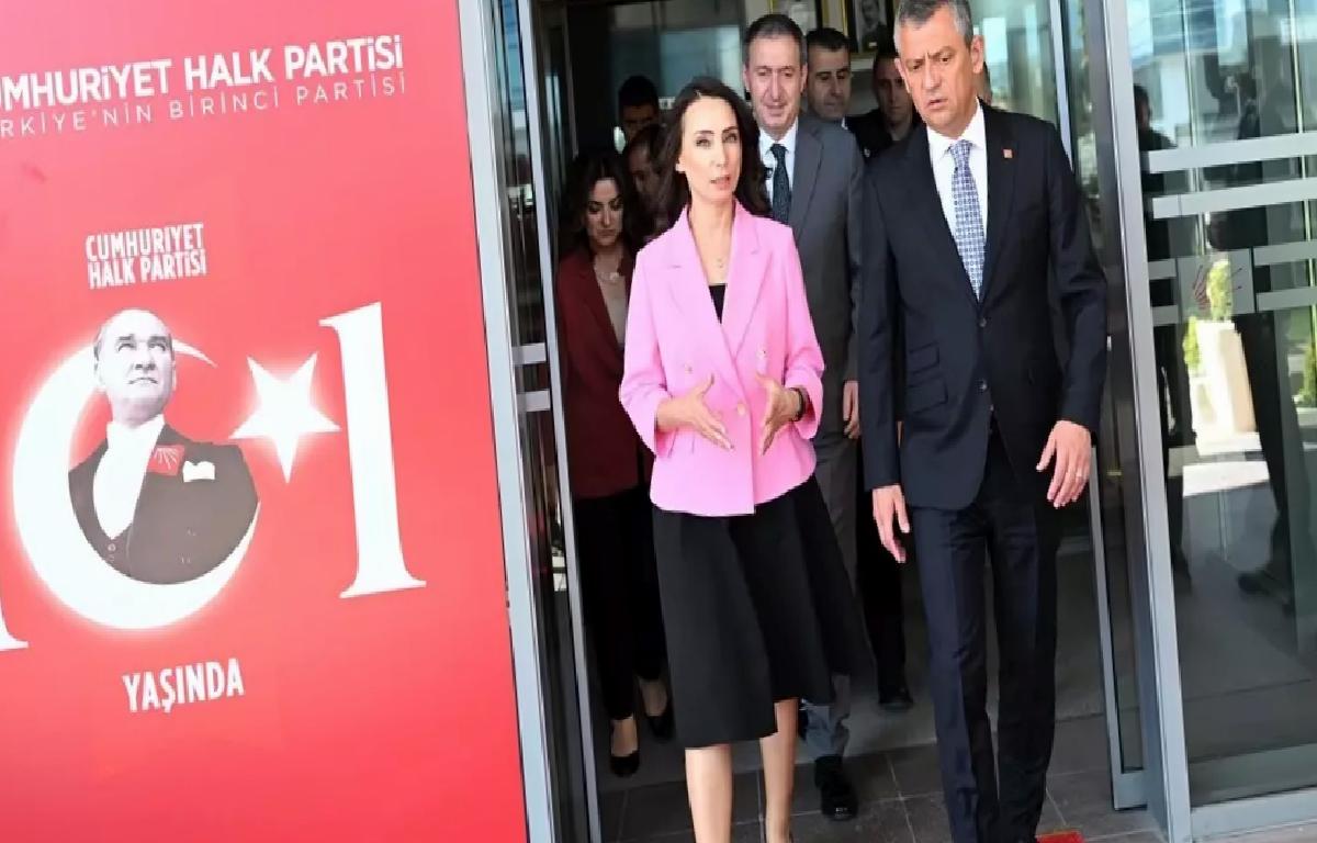 CHP Genel Başkanı Özel, DEM Parti heyeti ile görüştü Açıklaması