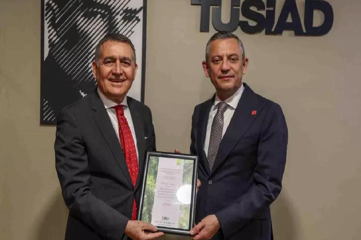 CHP Genel Başkanı Özgür Özel, TÜSİAD’ı Ziyaret Etti