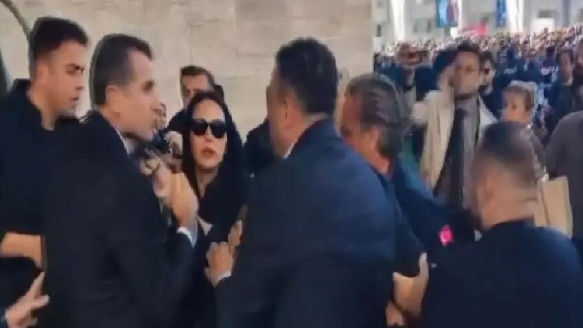 CHP Genel Başkanı Özgür Özel’e Yumruklu Saldırıyı Gerçekleştiren Şüpheli Gözaltında