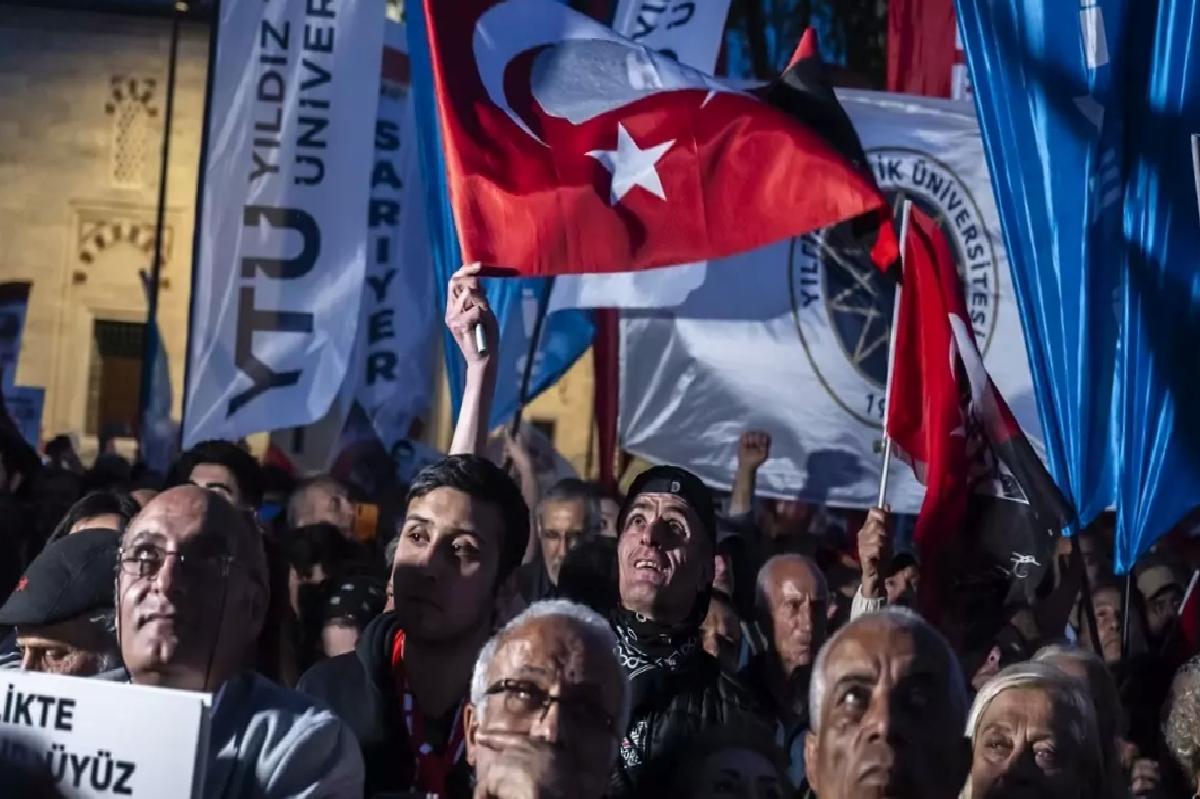 CHP’den Yolsuzluk Protestosu