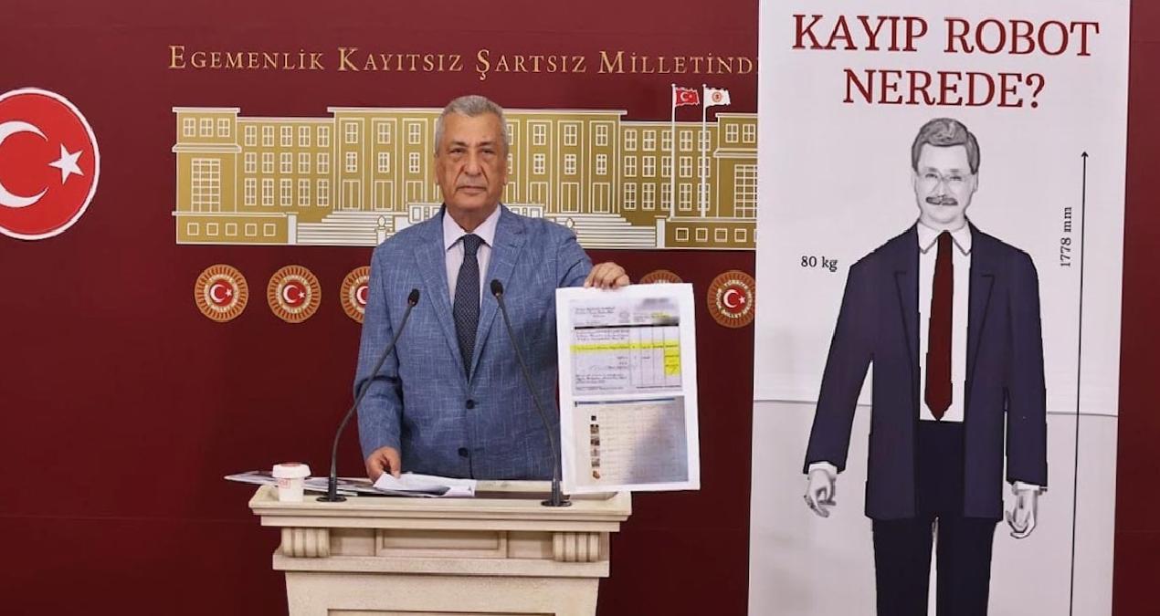 CHP’li Hasan Öztürkmen: Melih Gökçek robotu nerede?