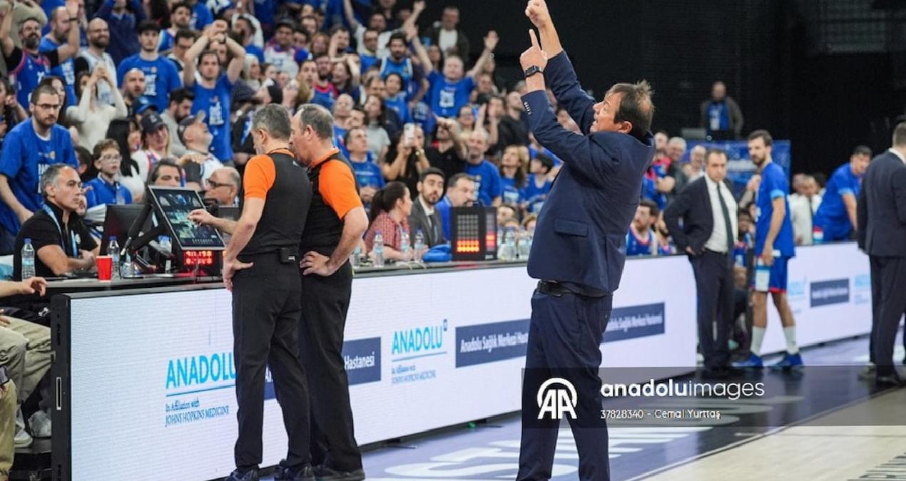 Christos Serelis: Ergin Ataman kendini şu anda pek iyi hissetmiyor
