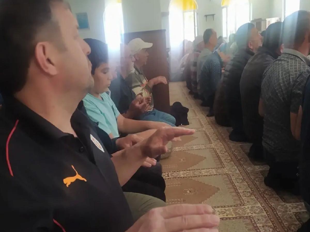 Çiftçiler Rahmet İçin Dua Etti