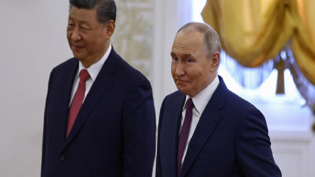 Çin Devlet Başkanı Şi, Kremlin’de Vladimir Putin’le görüştü