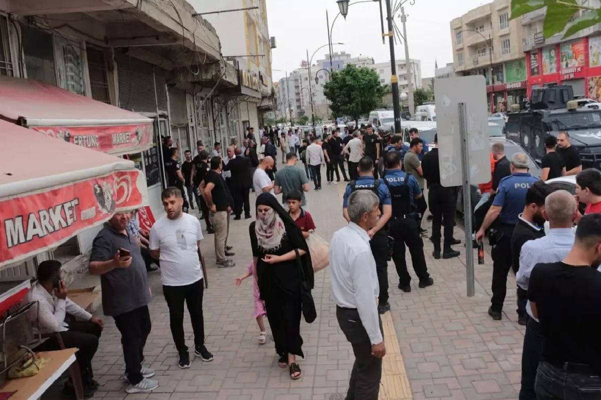 Cizre’de Bıçaklı Kavga: 2 Yaralı