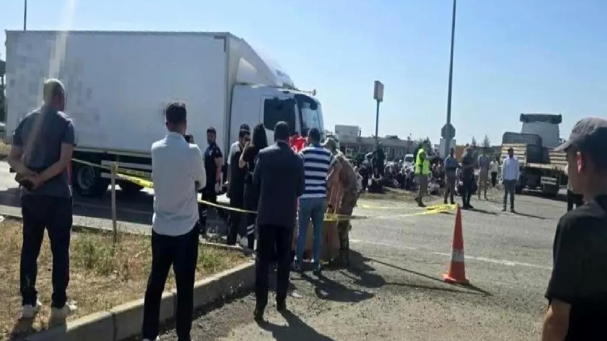Cizre’de Lise Öğrencisi Kamyonet Çarpmasıyla Hayatını Kaybetti