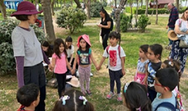 Çocuklar, ormanda keşif ve masal yolculuğunda buluşuyor