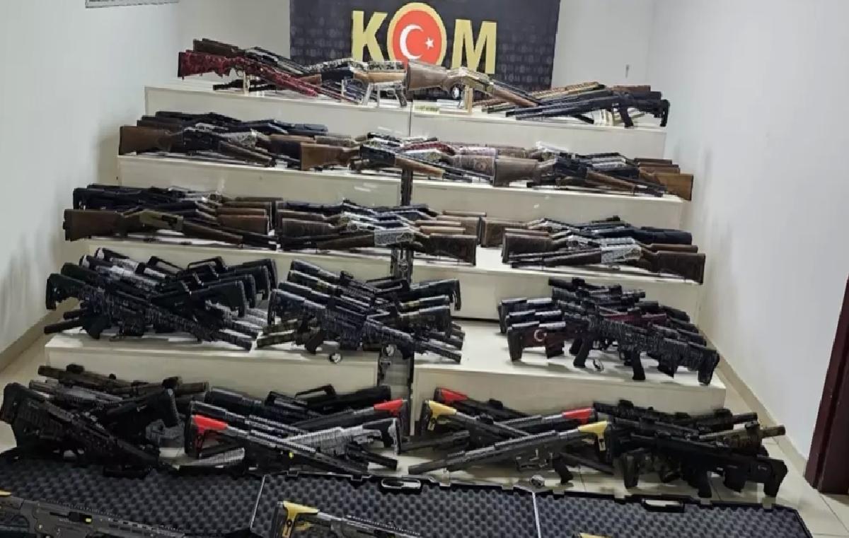 Çorum’da 118 Ruhsatsız Av Tüfeği Ele Geçirildi
