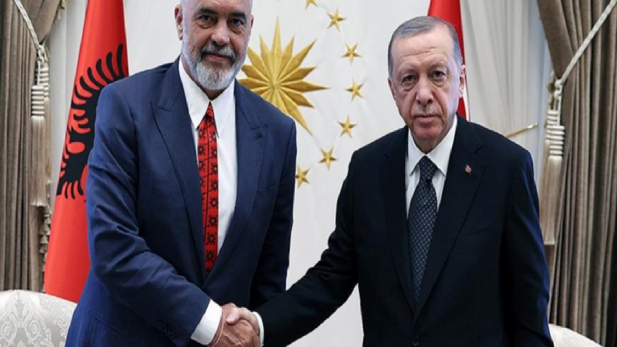 Cumhurbaşkanı Erdoğan, Arnavutluk Başbakanı Edi Rama ile telefonda görüştü
