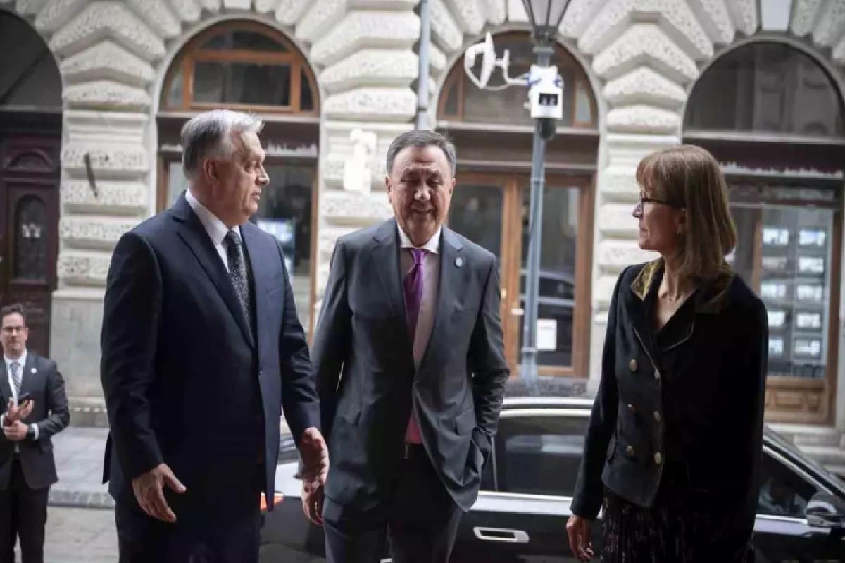 Cumhurbaşkanı Erdoğan, Macaristan’da Başbakan Orban ile kültürel programa katıldı