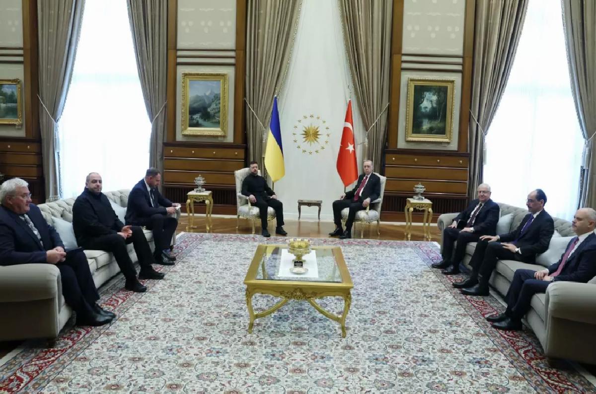Cumhurbaşkanı Erdoğan, Zelenskiy ile bir araya geldi
