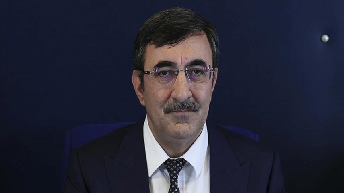 Cumhurbaşkanı Yardımcısı Yılmaz, Özgür Özel’e yumruklu saldırıyı kınadı