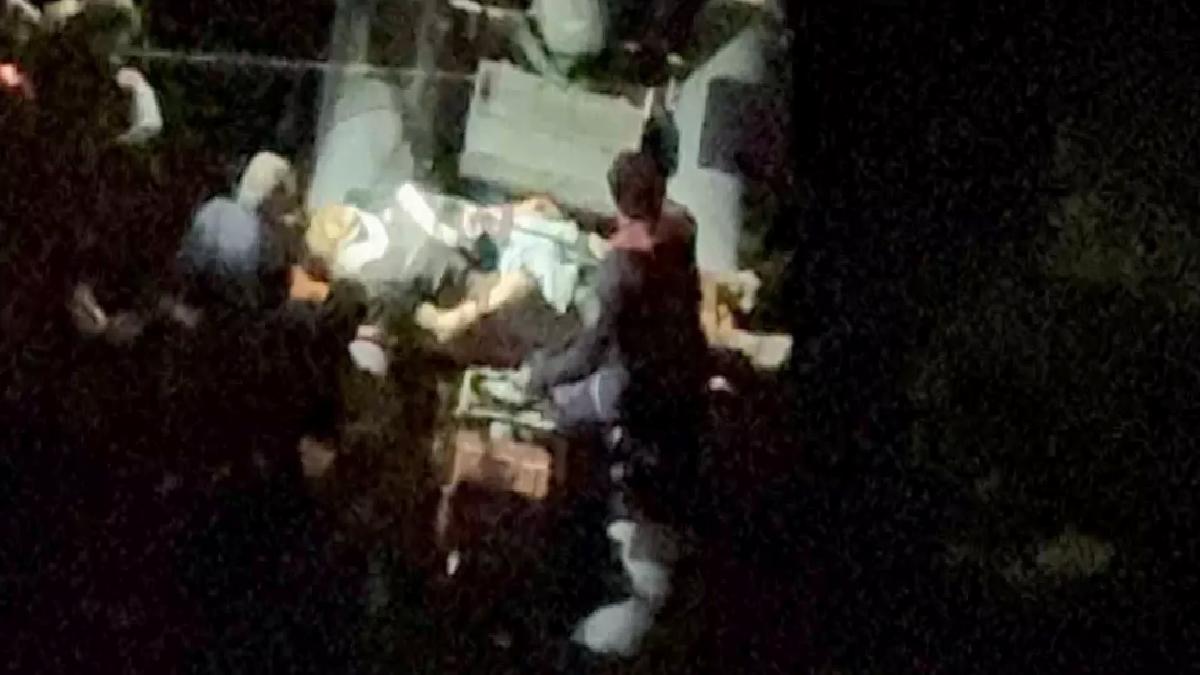 Darıca’da Genç Balık Tutarken Denize Düştü