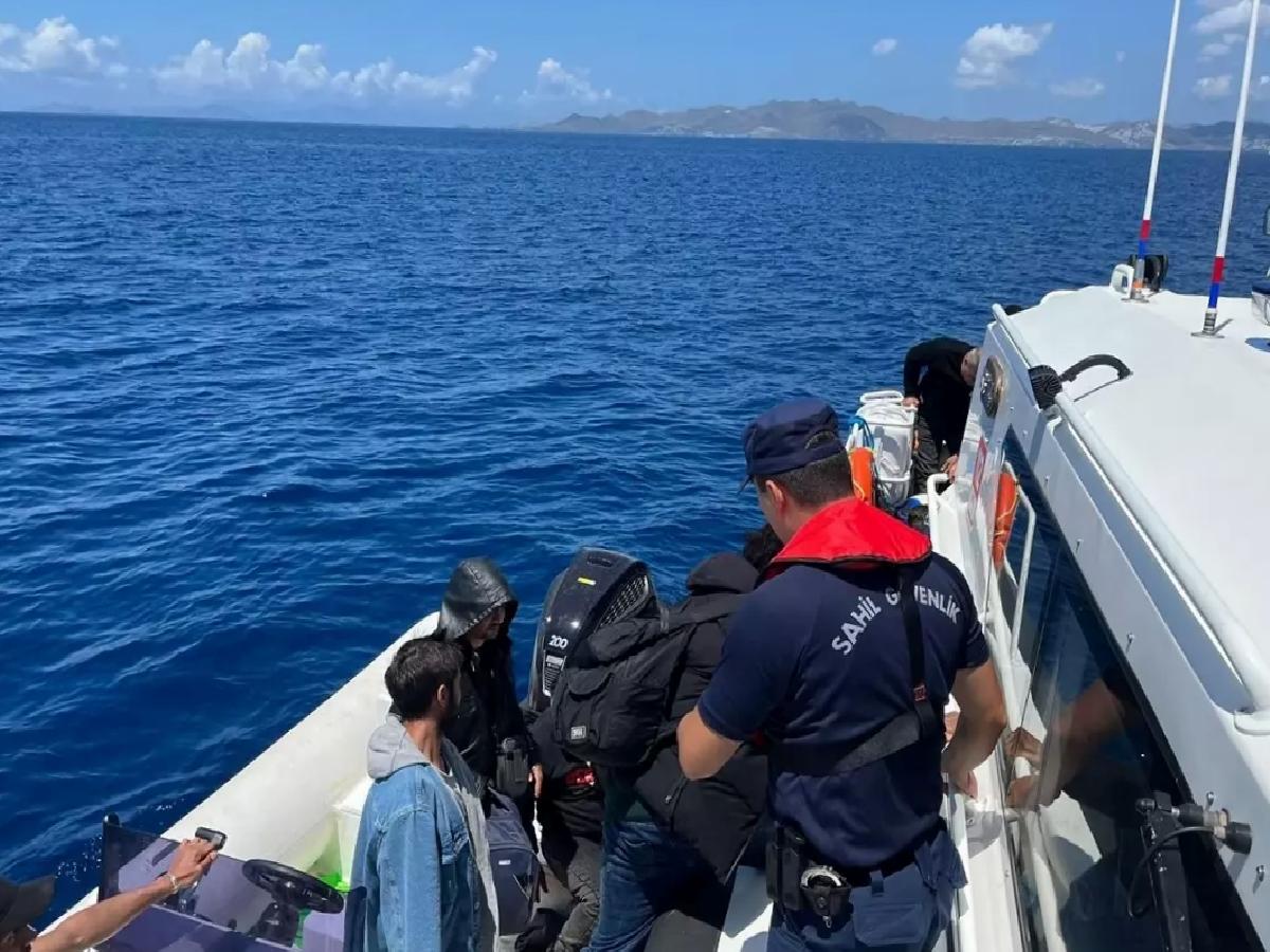 Datça Açıklarında 33 Düzensiz Göçmen Kurtarıldı