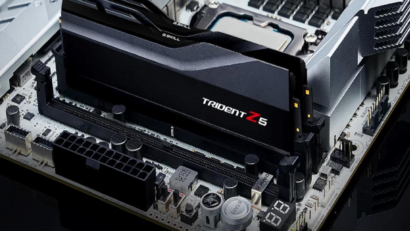 DDR5 hız rekoru bir kez daha kırıldı: 12.774 MT/s seviyesine ulaşıldı