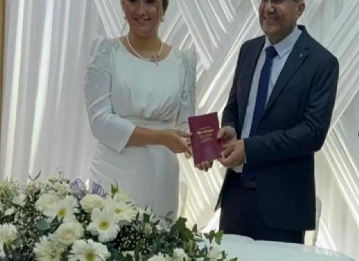 Depremzede Öğretmenlerin Evliliği