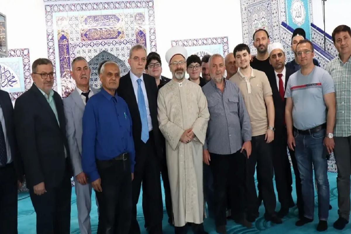 Diyanet Başkanı Erbaş, Viyana’da Hutbe Verdi