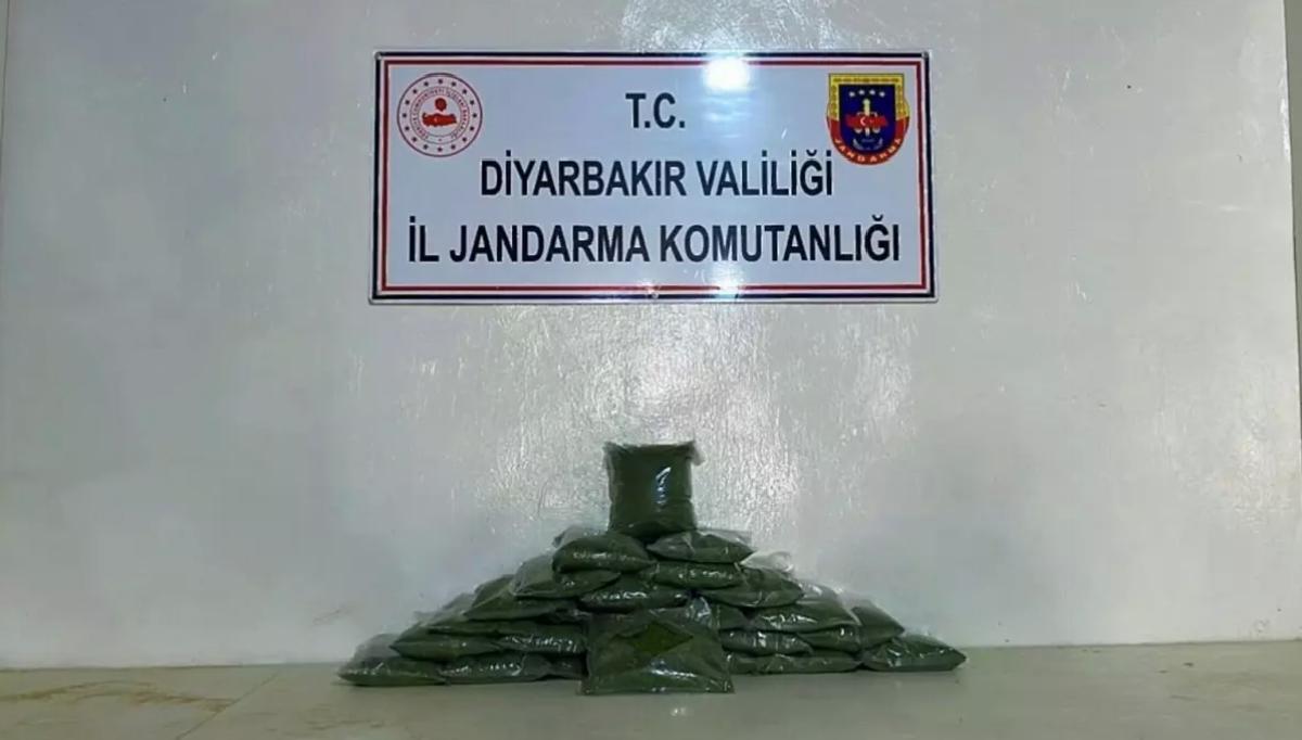 Diyarbakır’da 77 Kilo Esrar Ele Geçirildi
